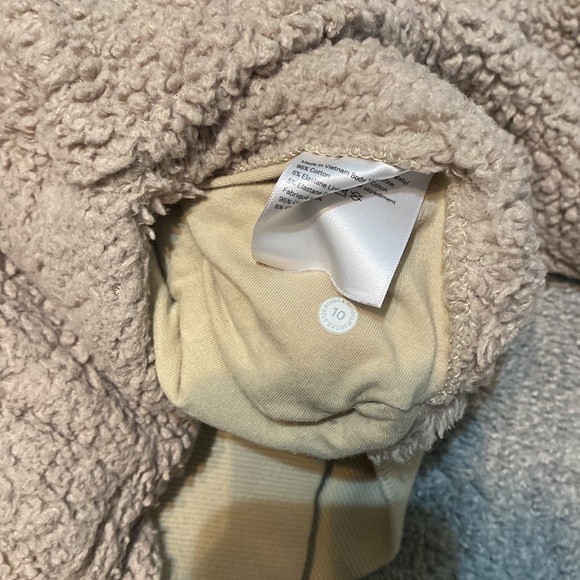 Lululemon cropped Sherpa half zip - Picture 4 of 6